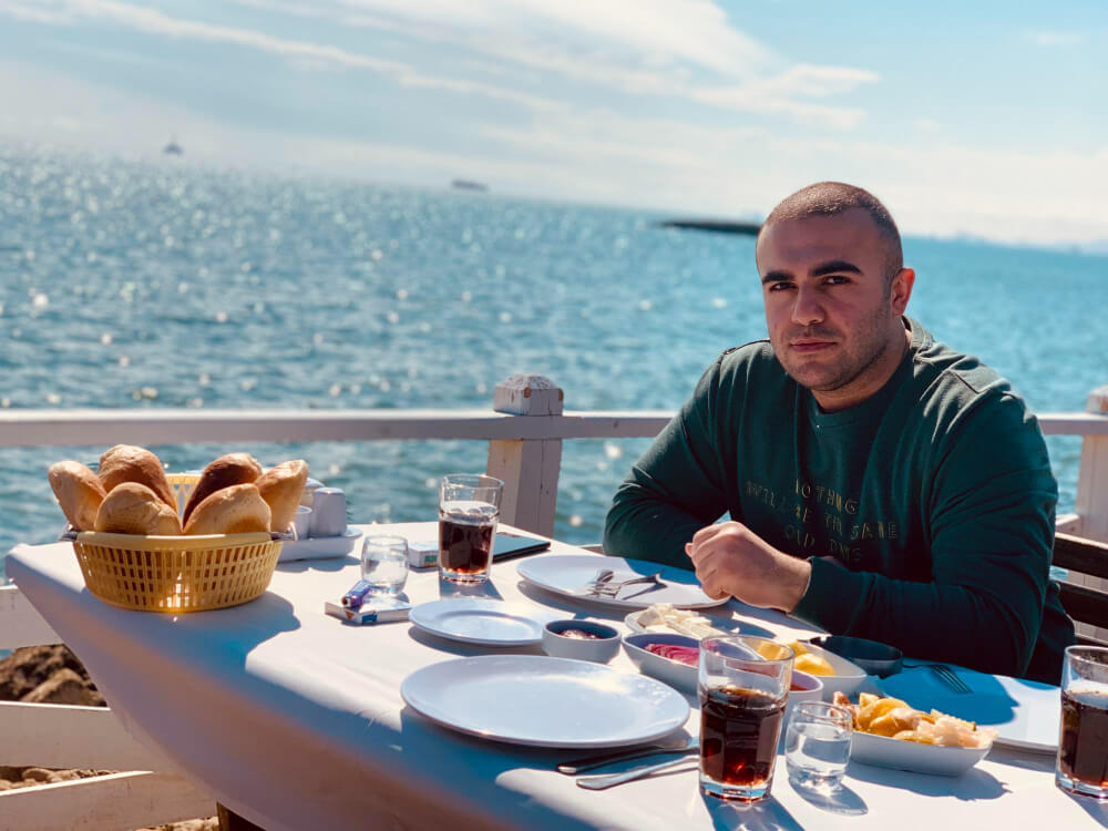 De ce contează originea uleiului de măsline într-un restaurant mediteranean?