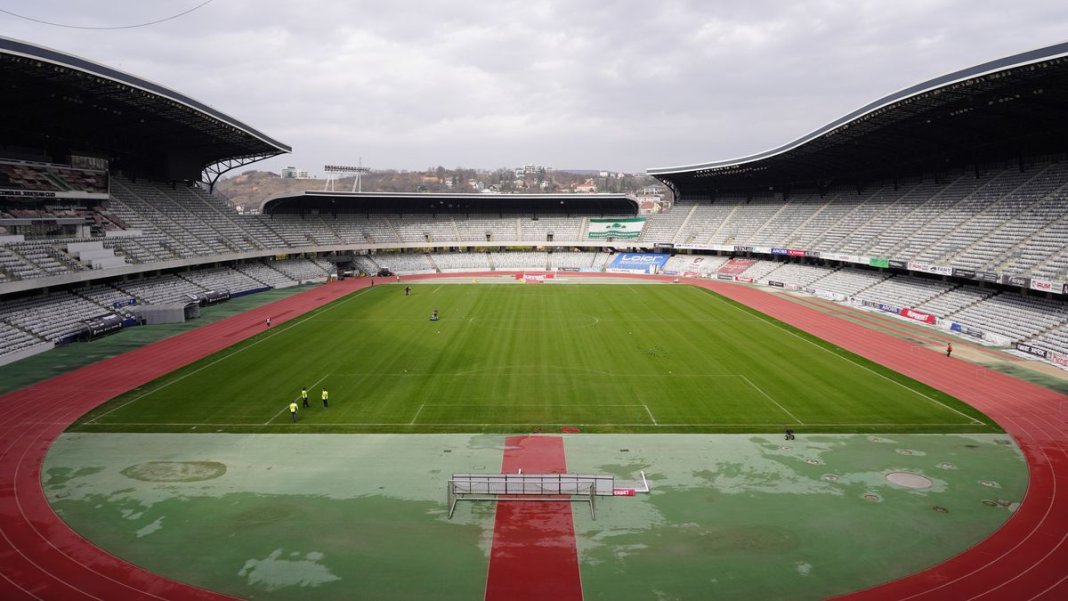 De ce a fost aleasă compania Gazon Luna pentru modernizarea terenului de pe Cluj Arena?
