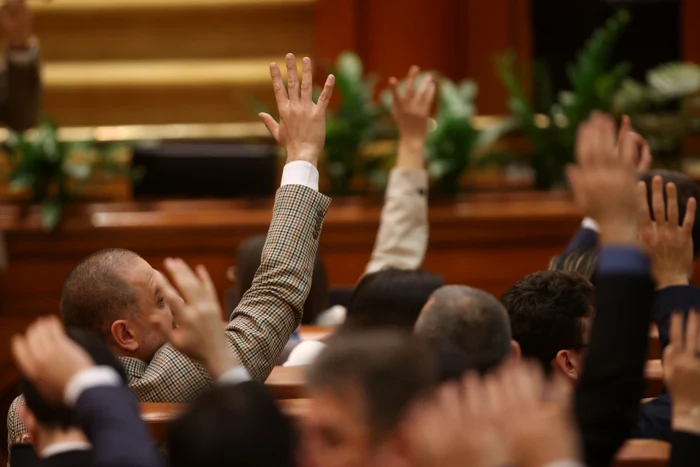 Proiectul legat de pensiile magistraților, declarat neconstituțional de CCR, respins de Legislativ