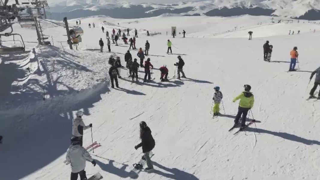 Costul peștelui de Buna Vestire: Piețele aglomerate de români, chiar și după scumpiri