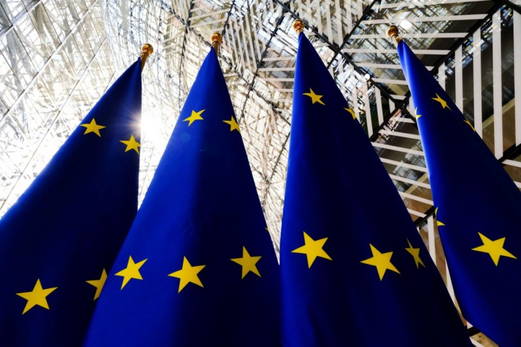 Raportul Comisiei Europene arată că România se află în fața unor dezechilibre macroeconomice excesive / Recomandările adresate României
