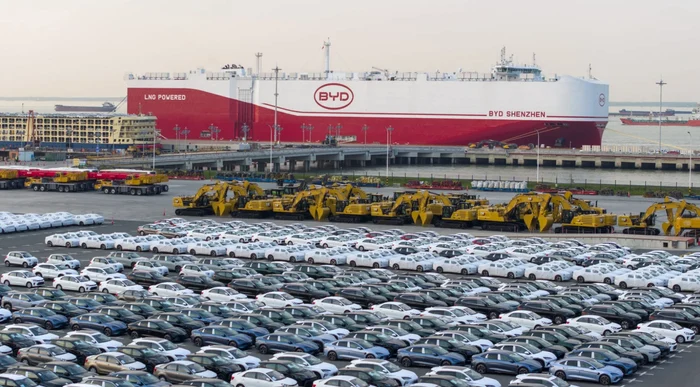 China pune presiune pe industria Europei. Ce poate pierde România dacă producătorii europeni cedează: „Costurile articolelor din această națiune sunt menținute artificial la nivel scăzut”