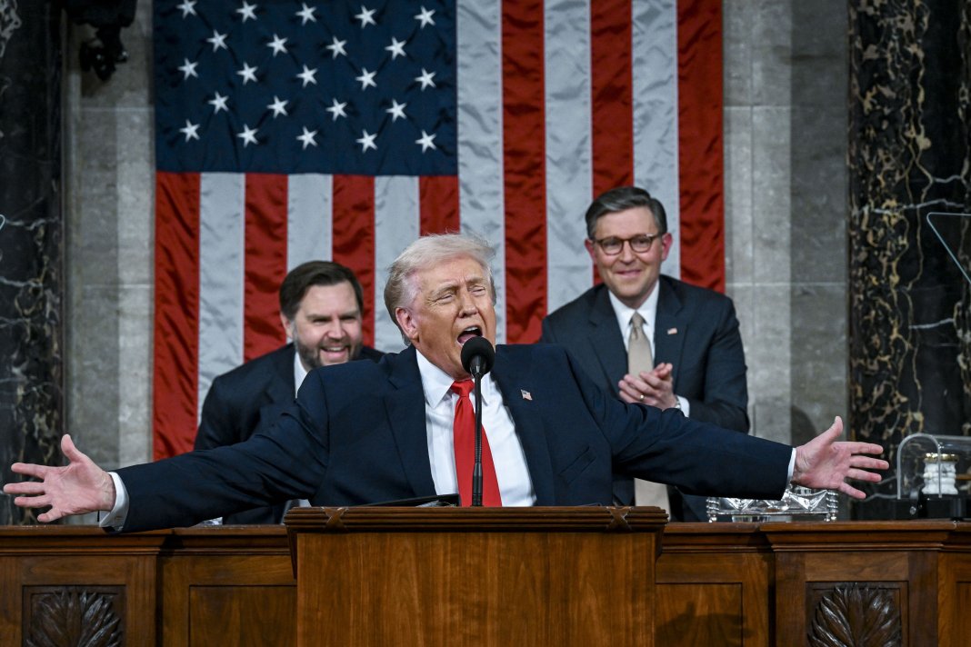 Provocarea financiară a lui Trump: datorii de 40.000 de miliarde dolari, credite ipotecare la 6,7% și costul motorinei la