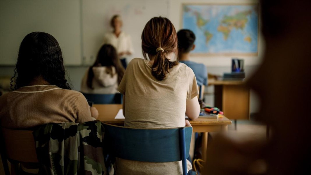 Țările UE care alocă cele mai mari investiții în educație. România se află pe poziția finală.
